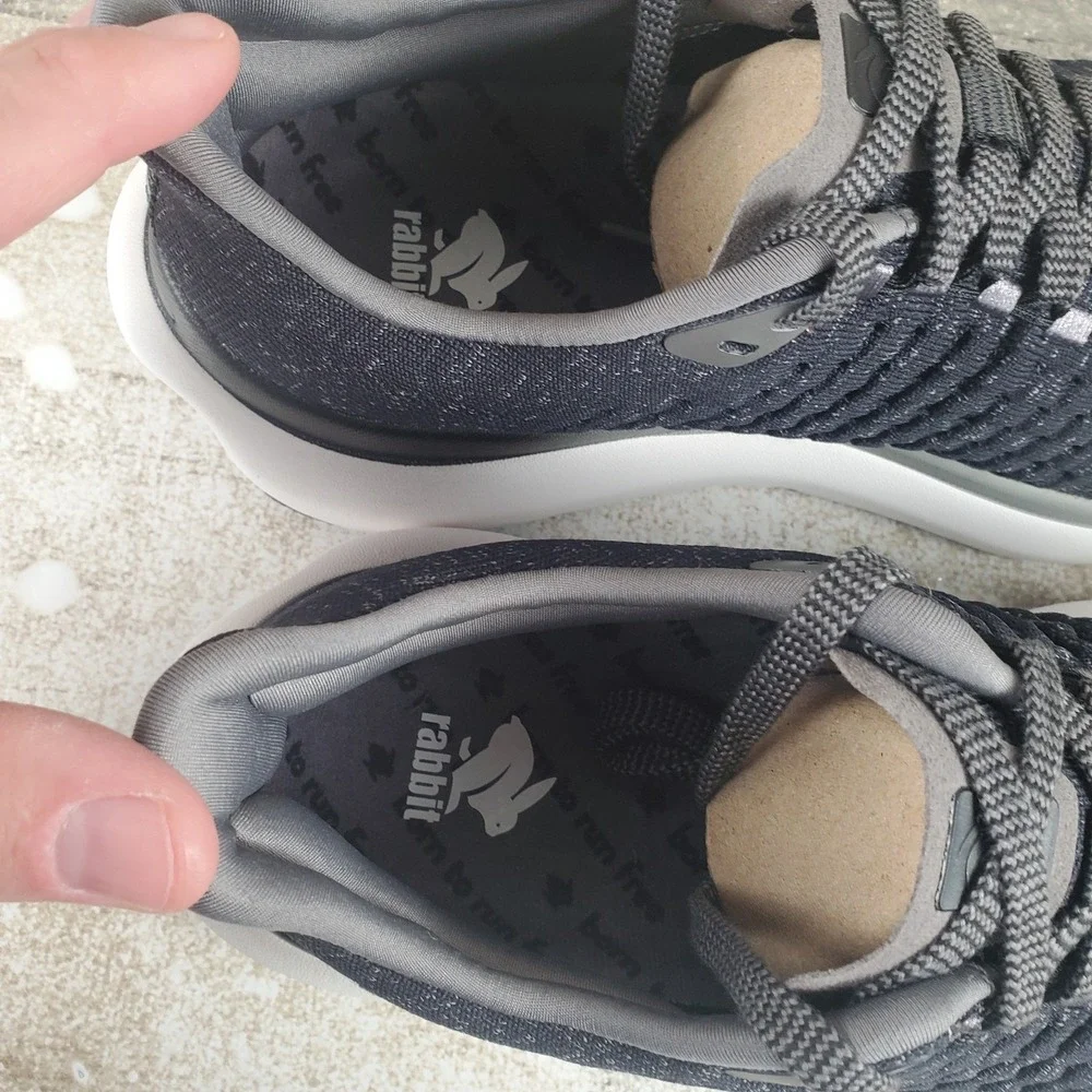Rabbit Dream Chaser Running Shoe Womens Sz 8.5 Shoes Black White Sneakers